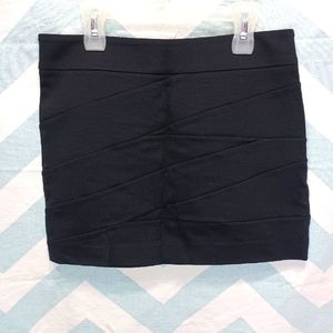 Black Express Skirt - 00
